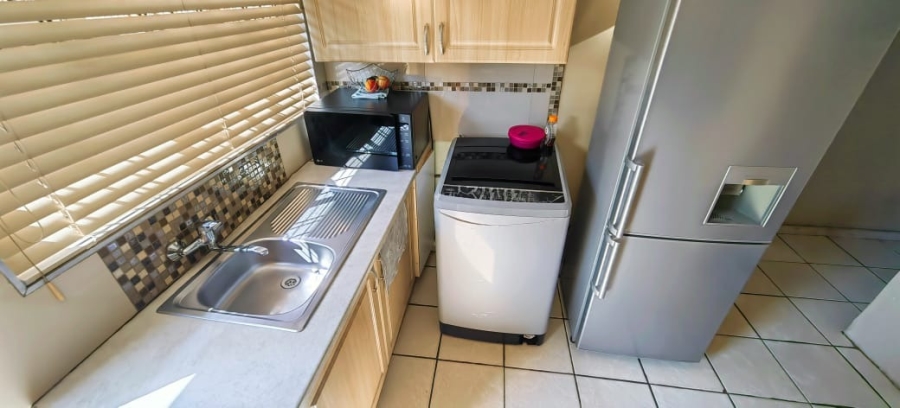 2 Bedroom Property for Sale in Promosa North West